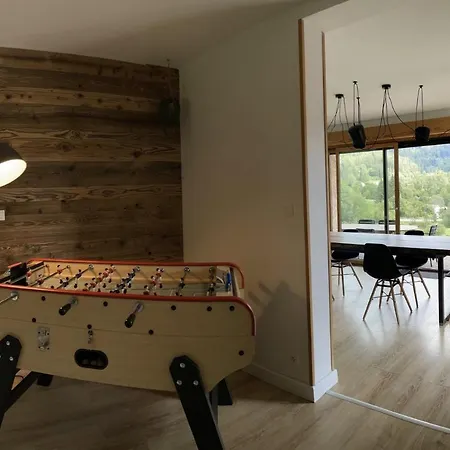 Spacieuse Maison Type Avec Jacuzzi