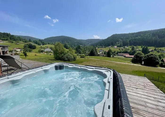 シャレー La Gouleote Spacieuse Maison Type Avec Jacuzzi, Sauna, Petanque ジェラールメ