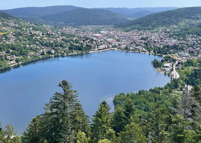 シャレー La Gouleote Spacieuse Maison Type Avec Jacuzzi, Sauna, Petanque ジェラールメ