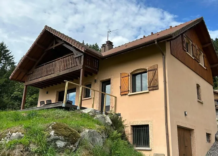 シャレー La Gouleote Spacieuse Maison Type Avec Jacuzzi, Sauna, Petanque